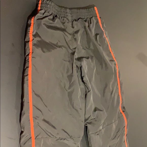 Little kid pants - Picture 2 of 3